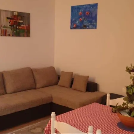 شقة Gogi - One Bedroom A3 *
