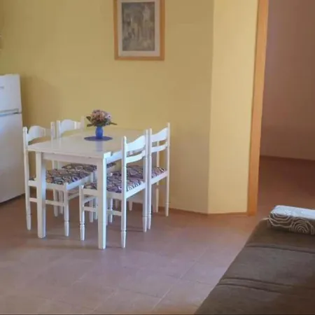 شقة Gogi - One Bedroom A3