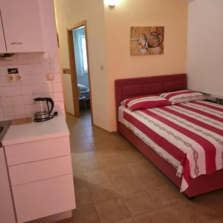 شقة Gogi - One Bedroom A3 *