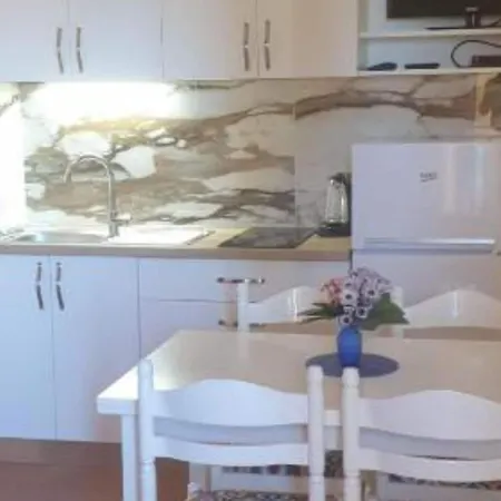 Gogi - One Bedroom A3 *