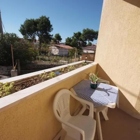 Gogi - One Bedroom A3 Apartman *